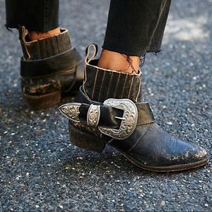 Understated biker boot